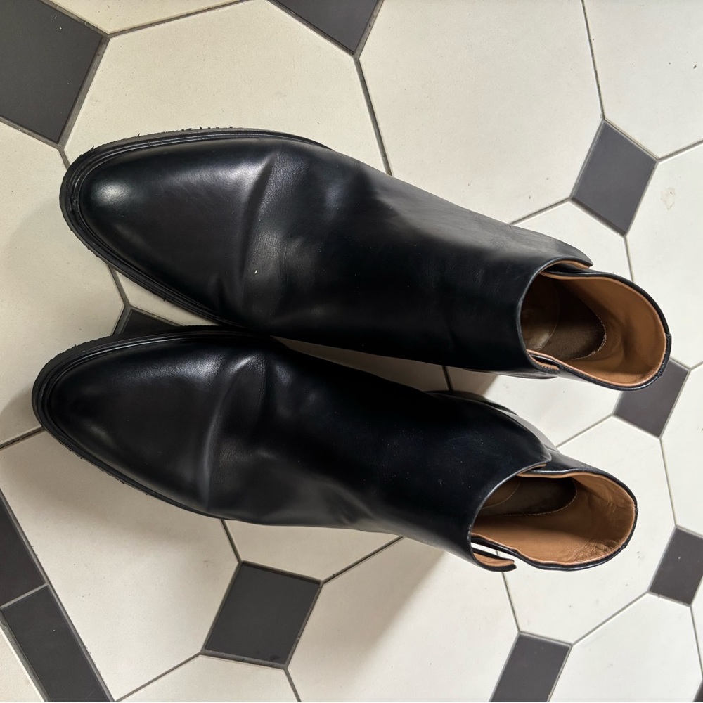 Everlane Black Leather Ankle Boots